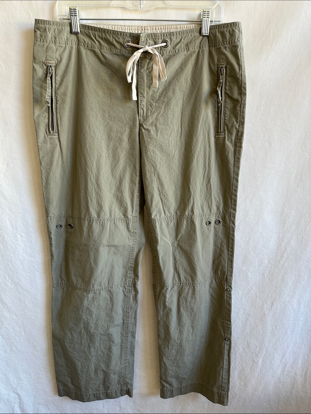 Vintage Y2K Gap sage/olive green utility pants, size 8